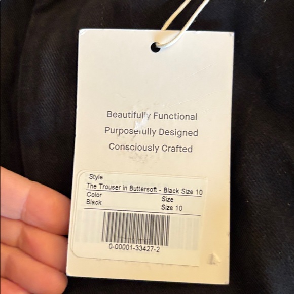 Everlane The Trouser In Buttersoft Black
size 10
NWT
Casual effortless - Picture 10 of 17